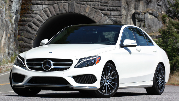 Mercedes Benz sells sustainability with electric vehicles