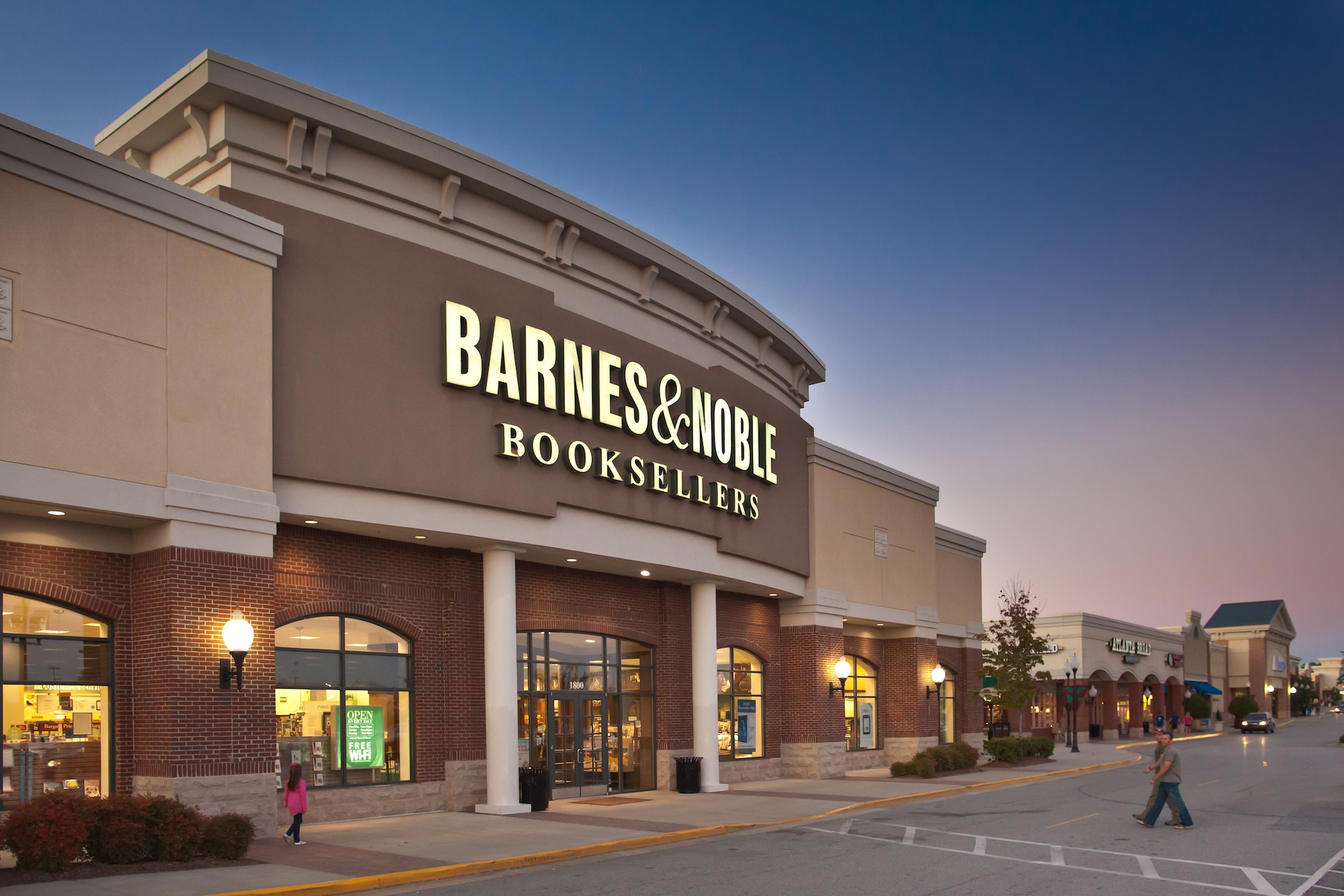 Barnes & Noble Yanks Books After Kindle Fire Comics Deal