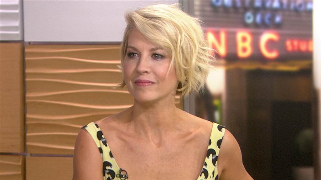Jenna Elfman PR