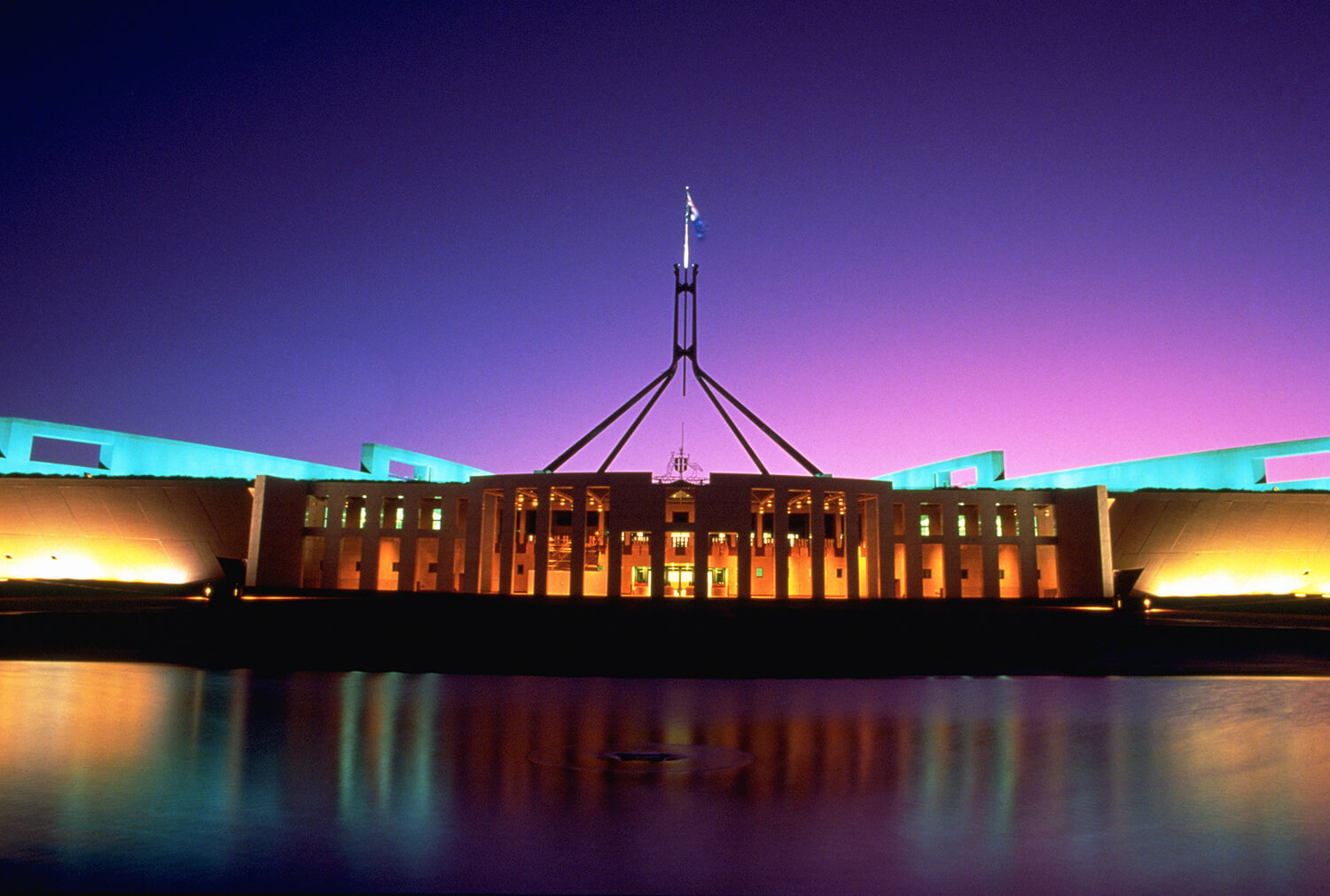 Aussie government apologizes for smearing charity