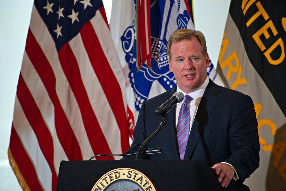 Goodell Defends Kneelers