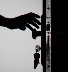 Privacy and Authenticity Matter