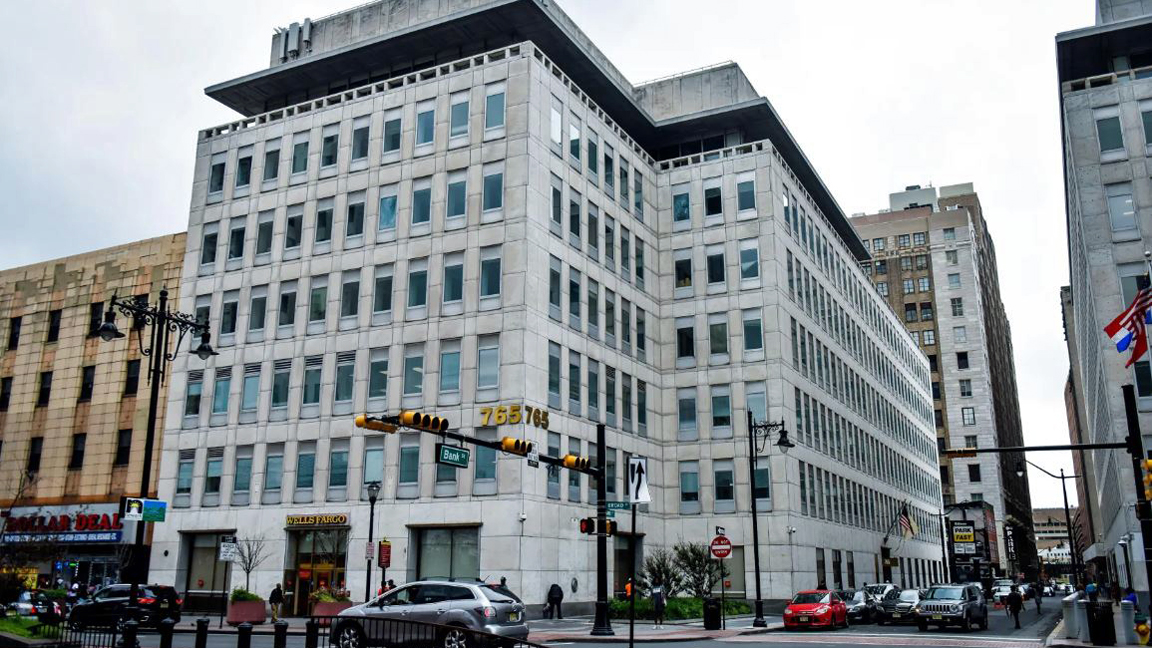 ADVERTISING RFP ISSUED BY NEWARK BOARD OF EDUCATION